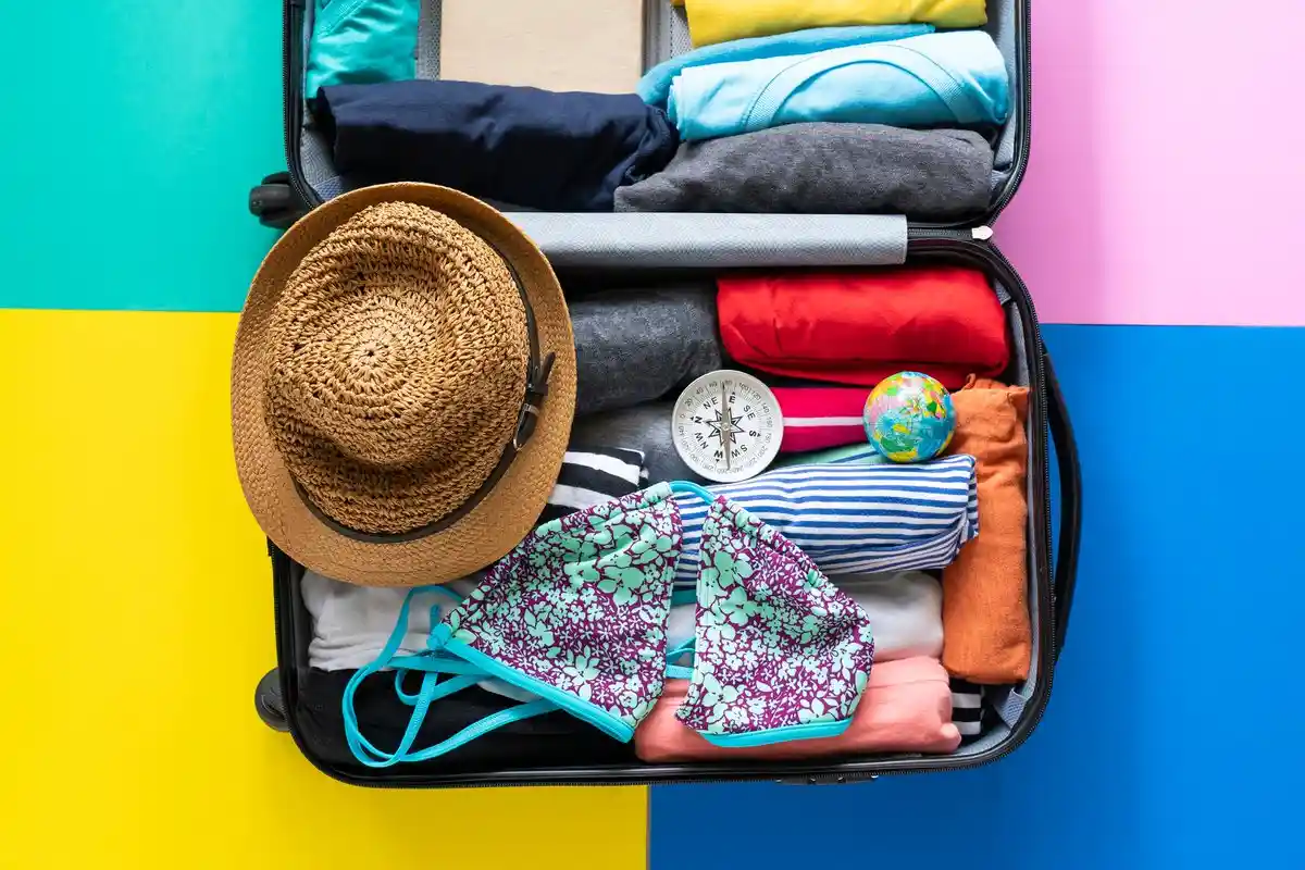 Top 9 Travel Essentials for a Stress-Free Vacation