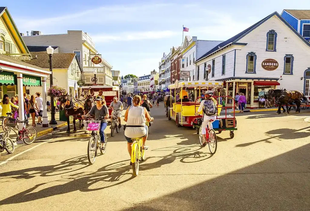 Mackinac Island Streets filled with people