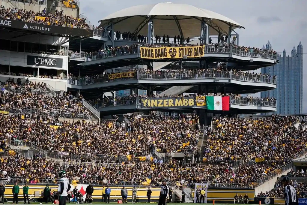 Acrisure Stadium in Pittsburgh 1