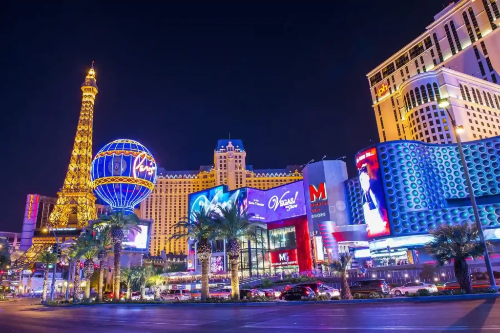 Nighttime Tour to Las Vegas Downtown